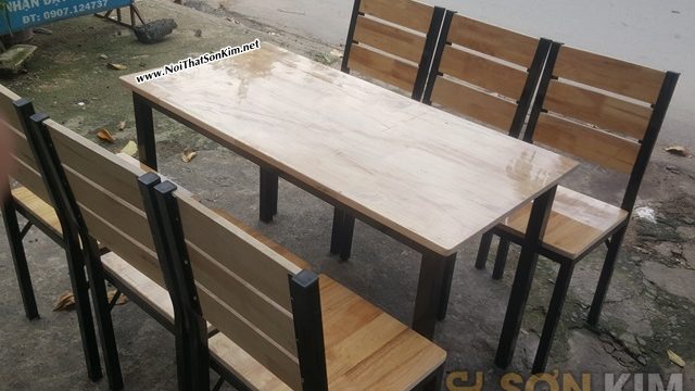 Bộ bàn ghế chân sắt mặt gỗ cho quán nhậu